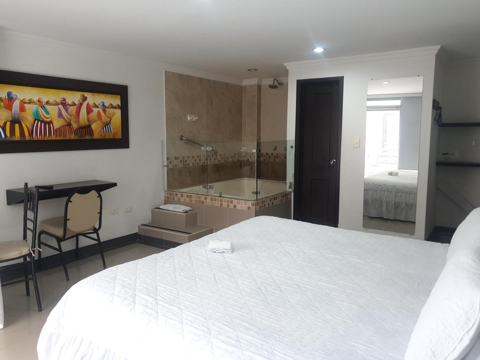 Hotel Andinos Plaza 3*