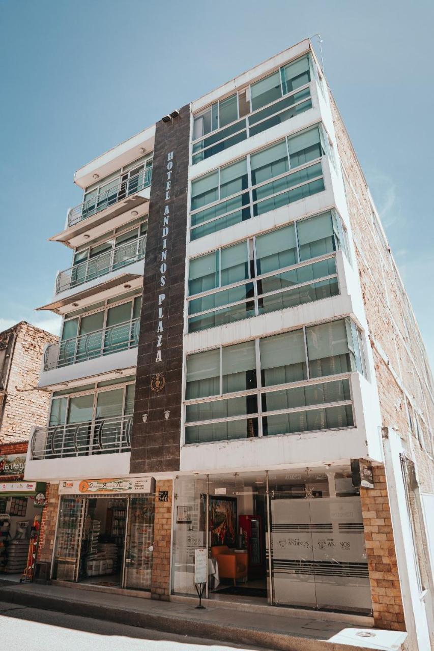 Andinos Plaza