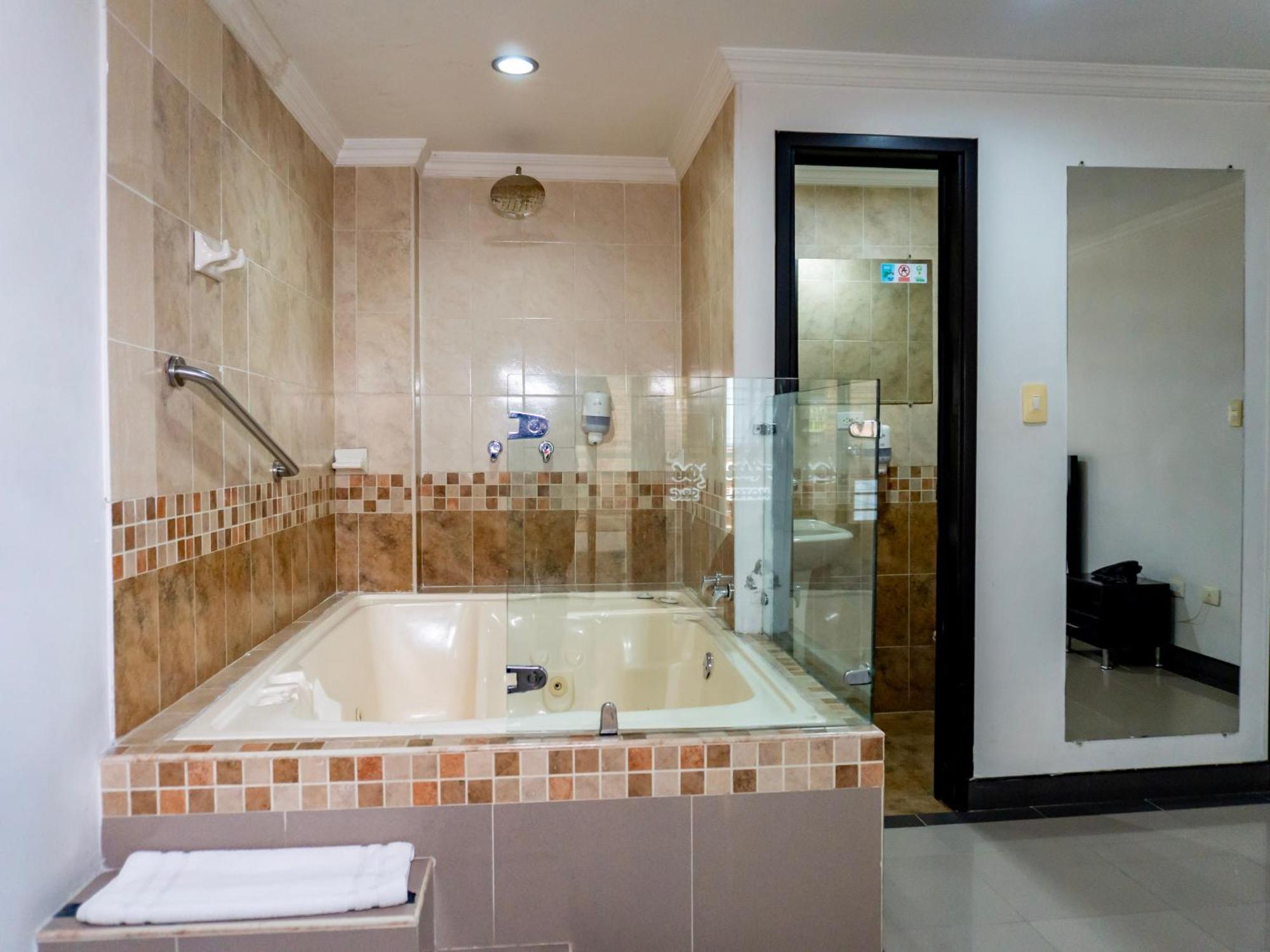 Hotel Andinos Plaza Pitalito